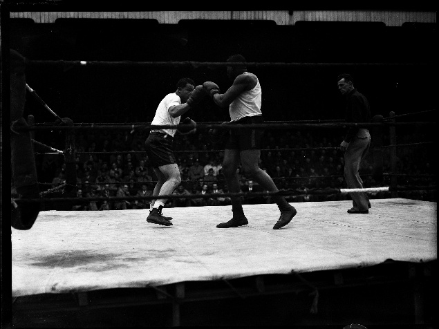 Sgt. Joe Louis in Boxing Exhibition